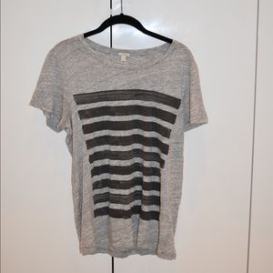 Bar striped grey t-shirt🖤