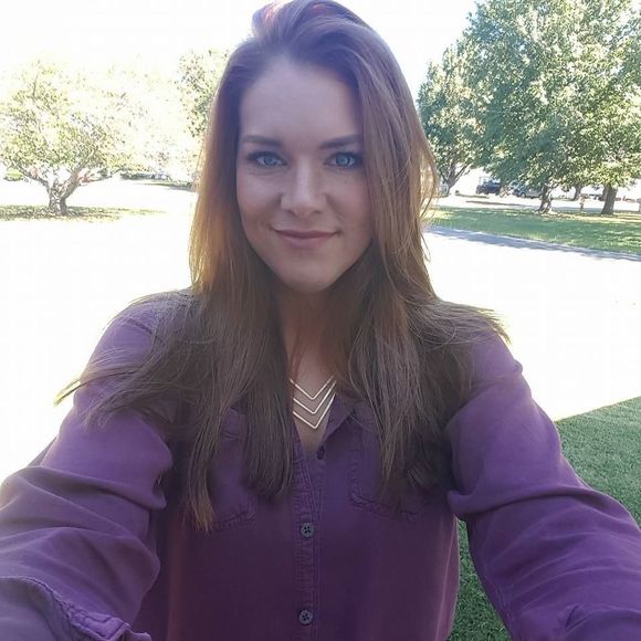 Meet your Posher, Rachel - Picture 1 of 1