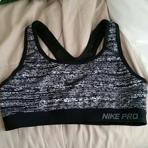 Nike Pro Sports Bra