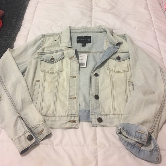 Forever 21 Jackets & Blazers - New with tags Forever 21 jean jacket