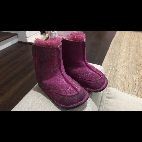 Ugg Pink Glitter Boot 18-24m - Picture 1 of 3