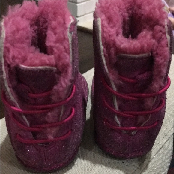 Ugg Pink Glitter Boot 18-24m - Picture 2 of 3