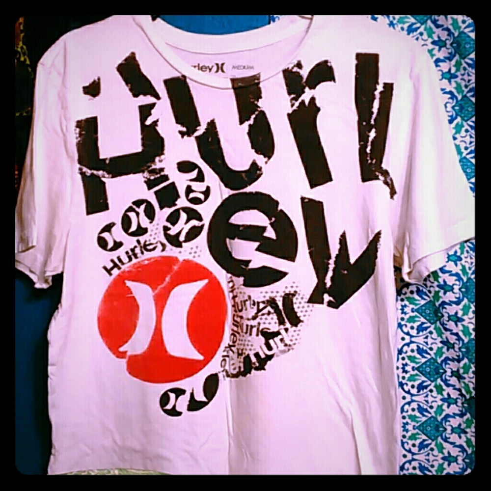 HURLEY T-shirt