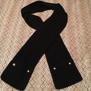 Michael Kors knitted scarf