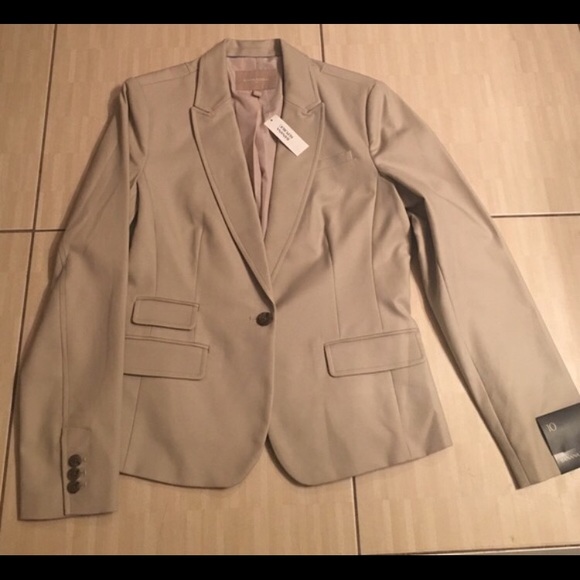 Banana Republic Jackets & Blazers - FIRM NWT Banana Republic Blazer