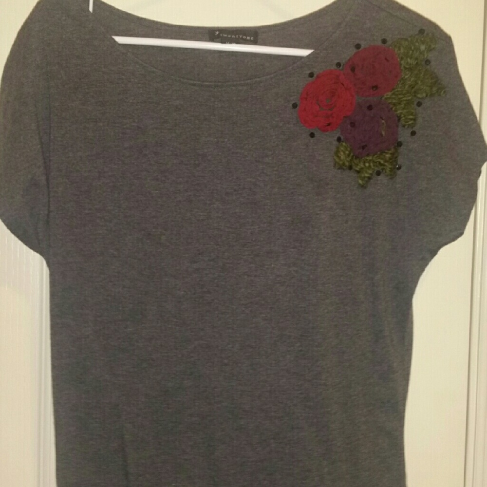 H & M shirt/blouse