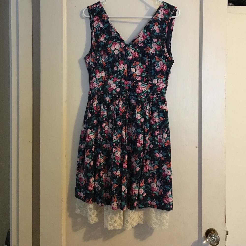 ⏳ FINAL Floral Lace Sleeveless Dress