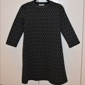 Zara green long sleeved dress with diamond pattern