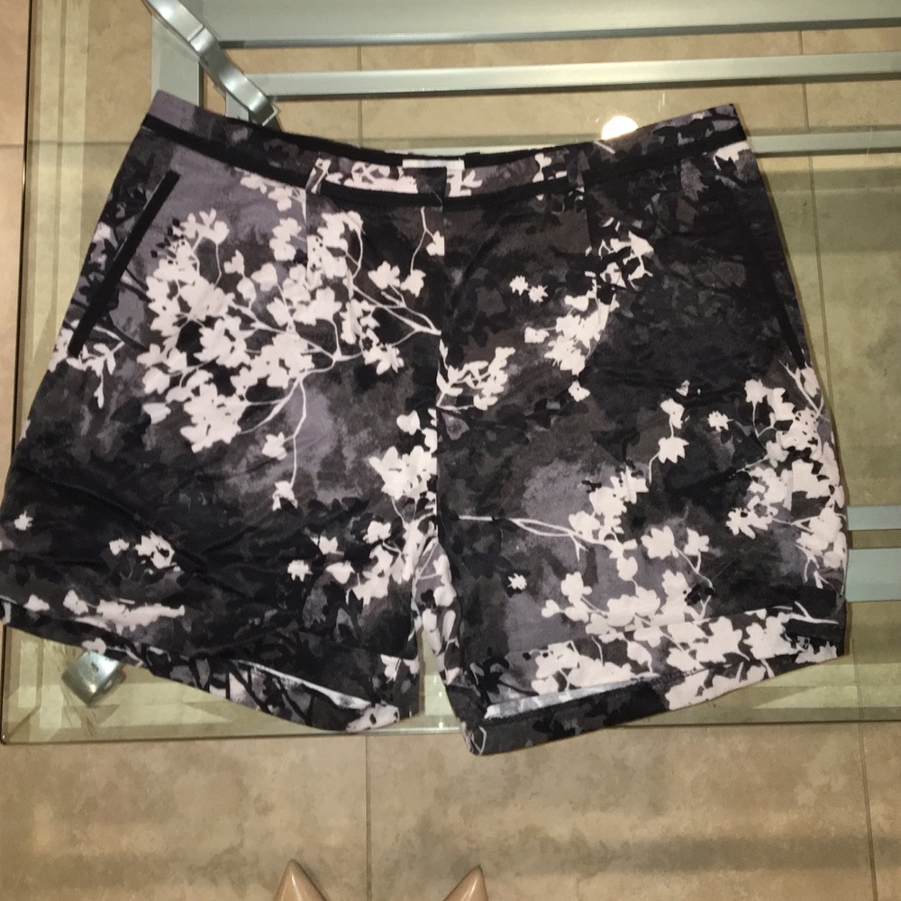 H&M Floral Print Dress Shorts