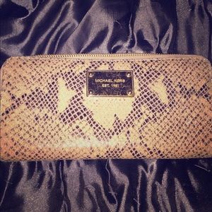 Michael Kors wallet