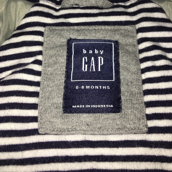 Baby gap jacket - Picture 3 of 3