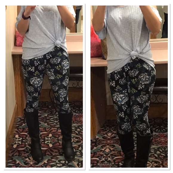 Floral Print Leggings OS - Picture 4 of 4