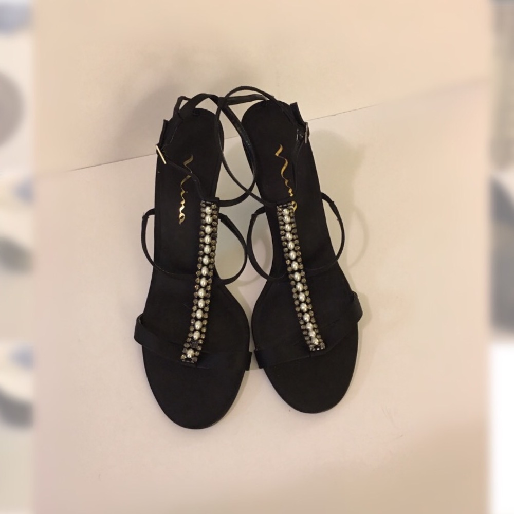 Michelle D. Pearl Heels
