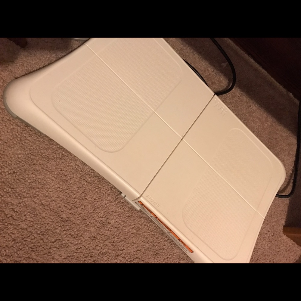 Wii - Picture 3 of 3