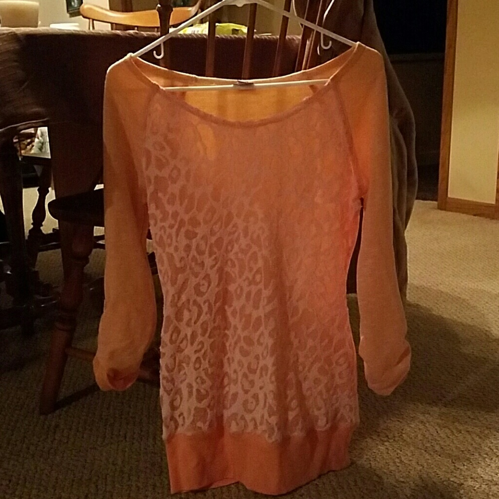 Thin sweatshirt  type shirt