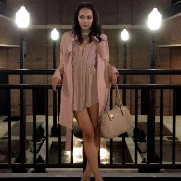 Meet your Posher, Kali - Picture 2 of 3