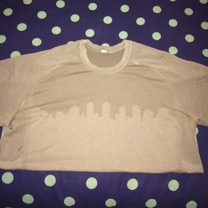Mens Lululemon workout shirt large