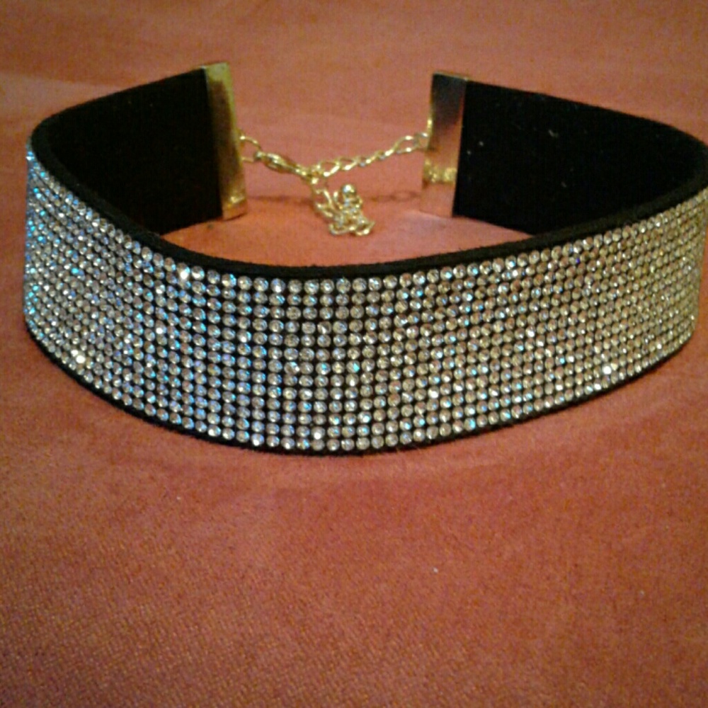 Clear stone celebrity style Choker