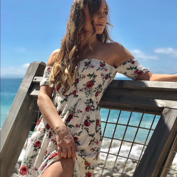 Floral Maxi Dress - Picture 2 of 6