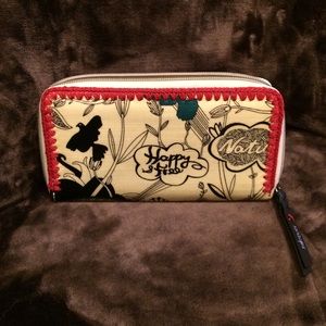 Brand new without tags Sakroots wallet