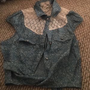 Button down short sleeve shirt