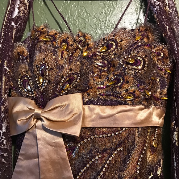 Beautiful Vintage Purple & Gold Prom Dress - Picture 2 of 4