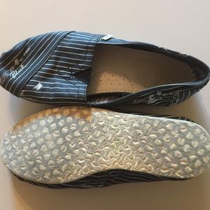Toms "love is the new black"