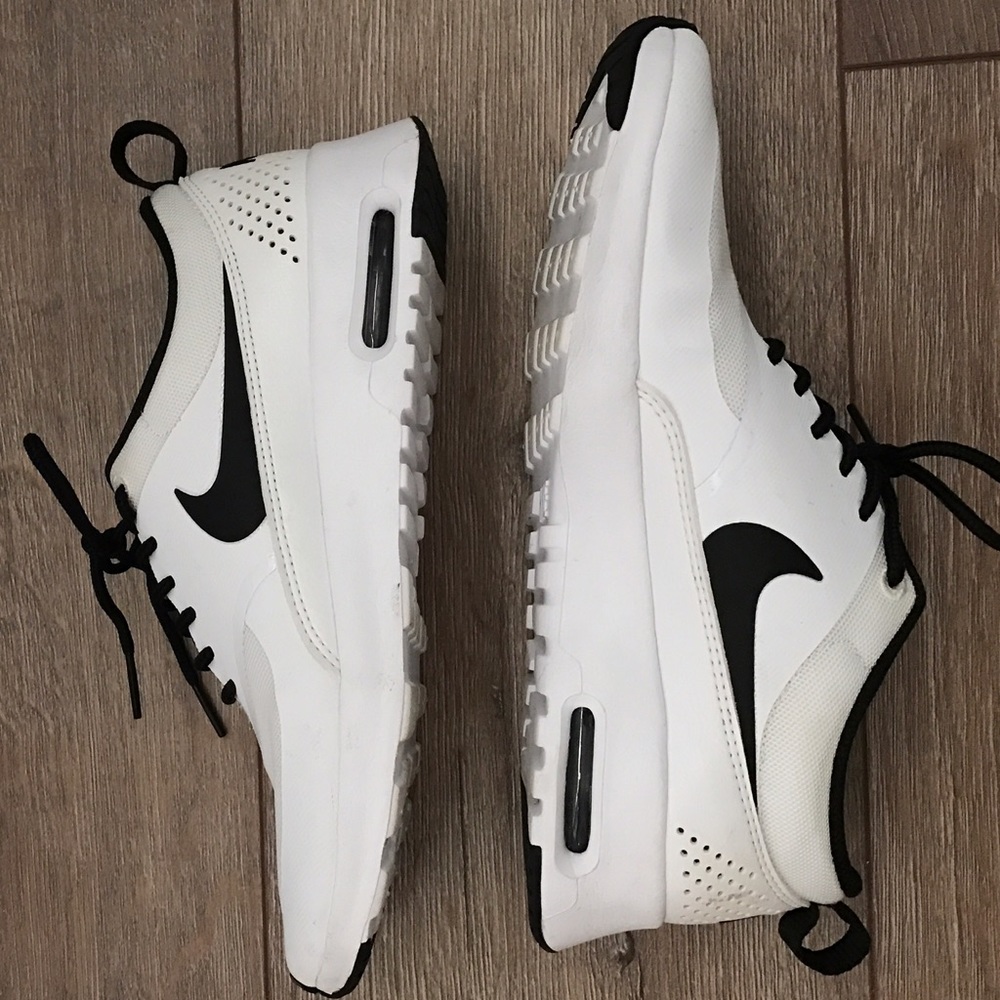 Women's NIKE air max Thea