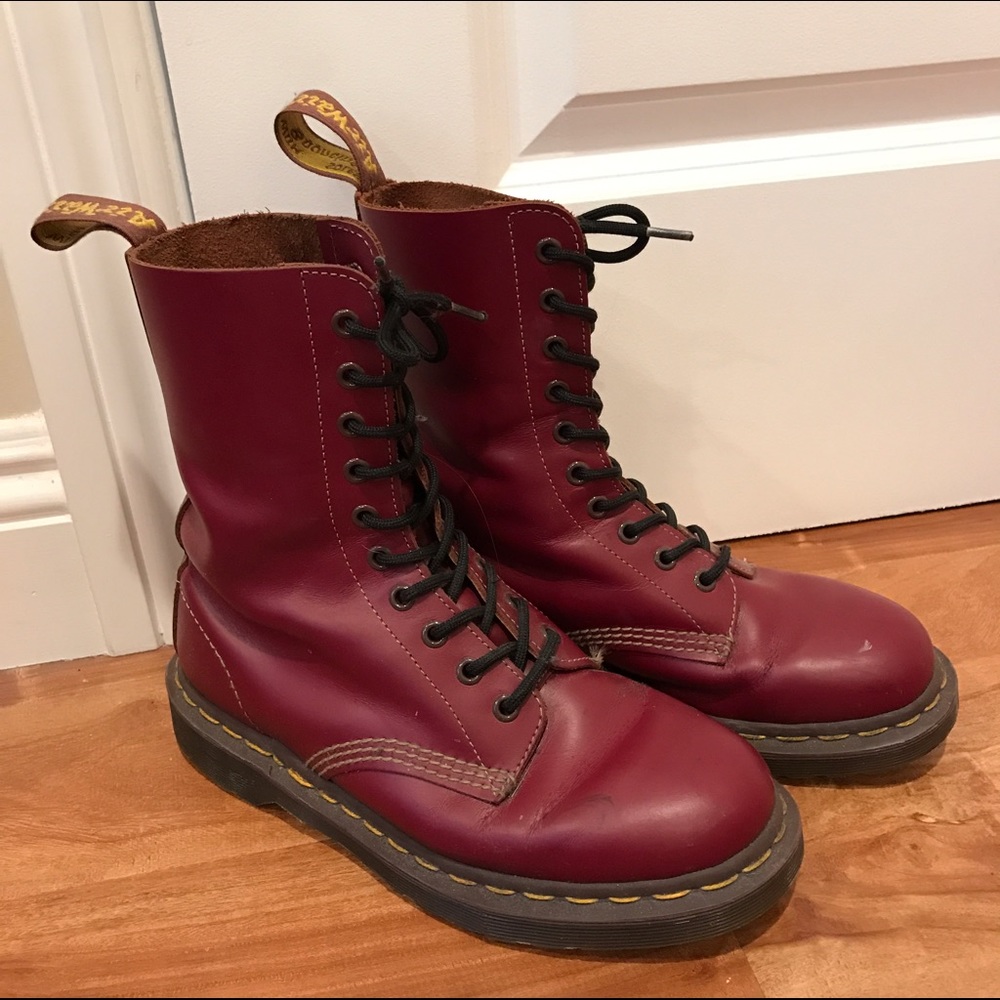 Red 10 eye Dr Martens