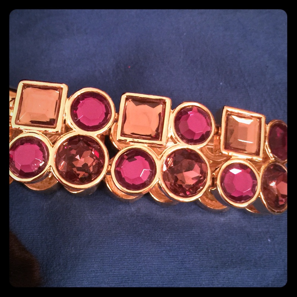 FINAL SALE! Gorgeous "jeweled" bracelet.
