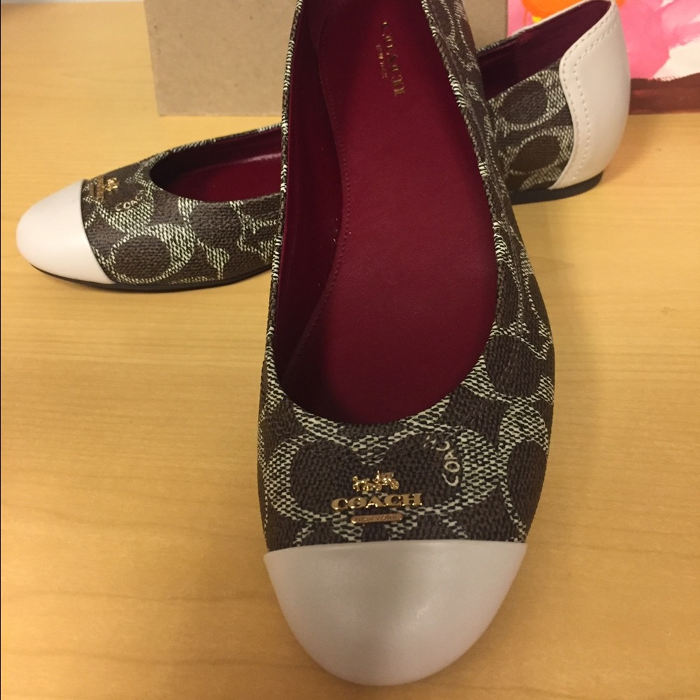 Coach leather signature flats