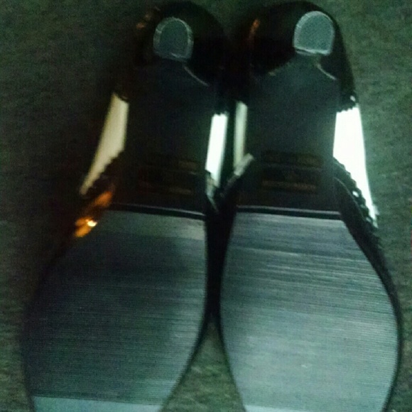 Shoes size 7 - Picture 4 of 4