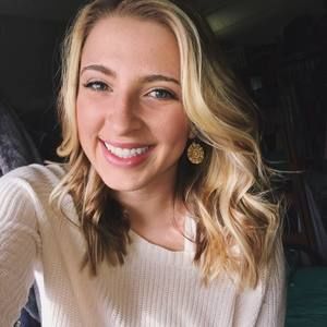 Meet your Posher, Michaela