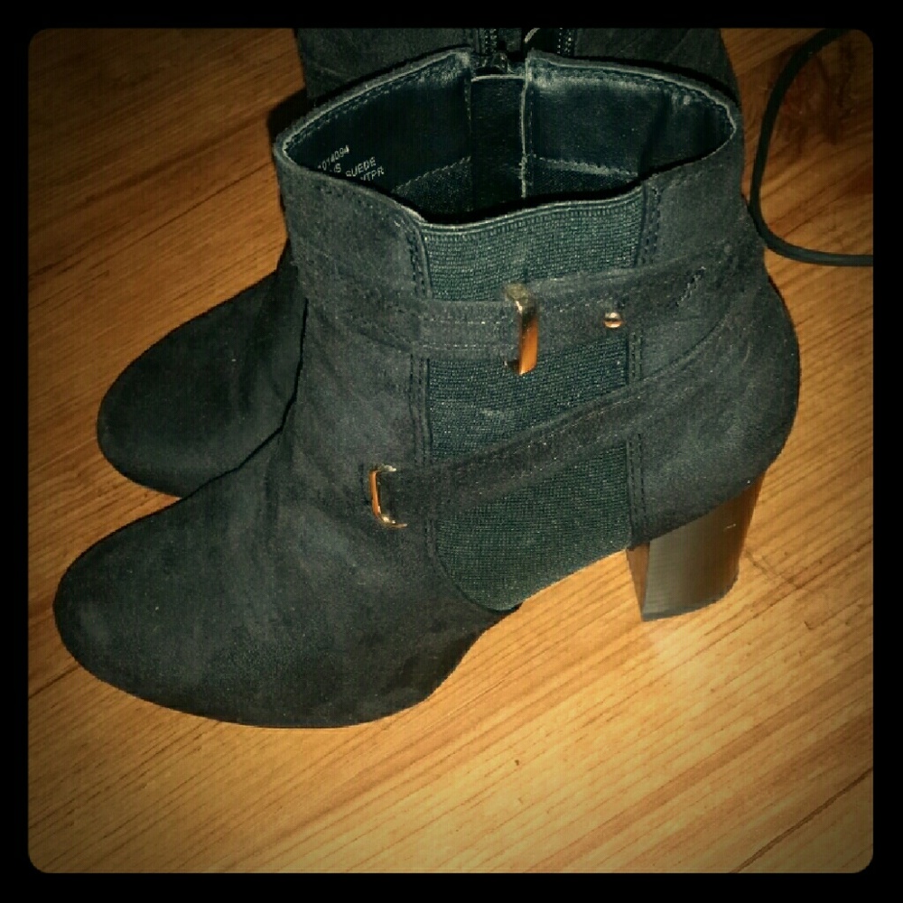 Black boots