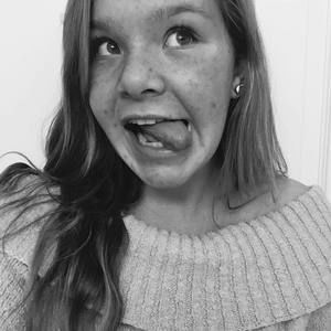 Meet your Posher, Abby