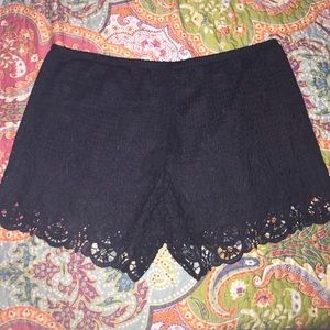 LACE shorts