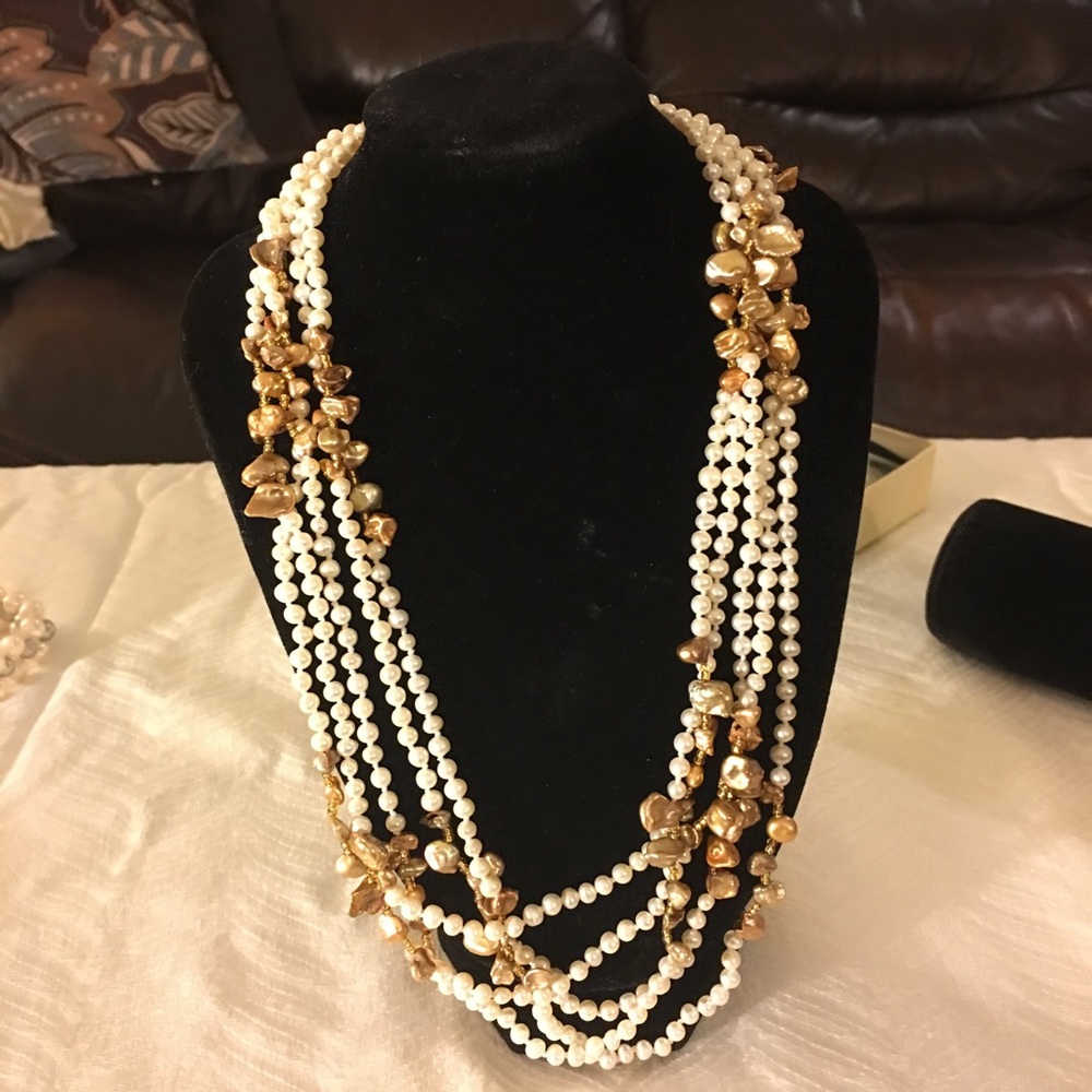 Real pearls with a silver lock