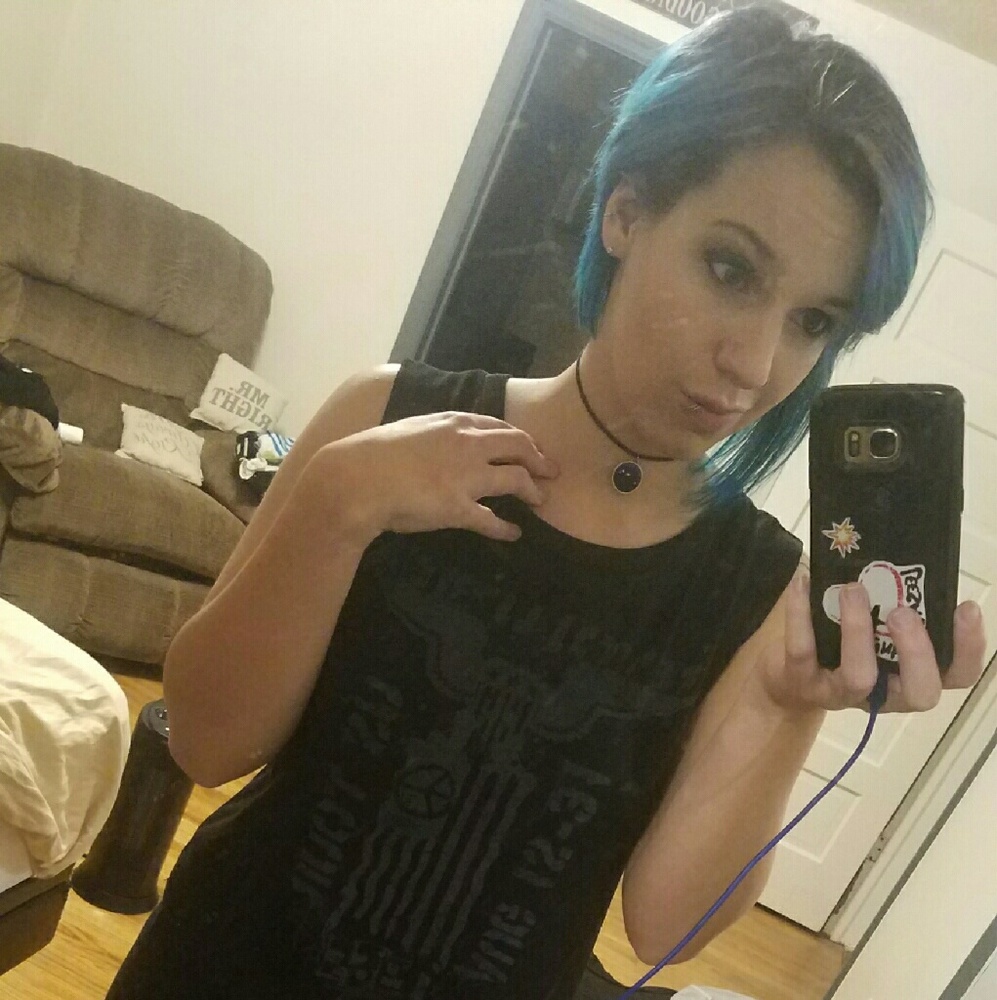 Meet your Posher, Dawn