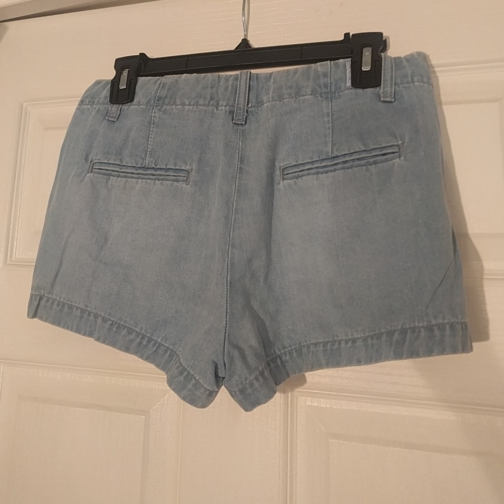 ⭐️LAST CHANCE⭐️ 7 For All Mankind denim shorts - Picture 4 of 5