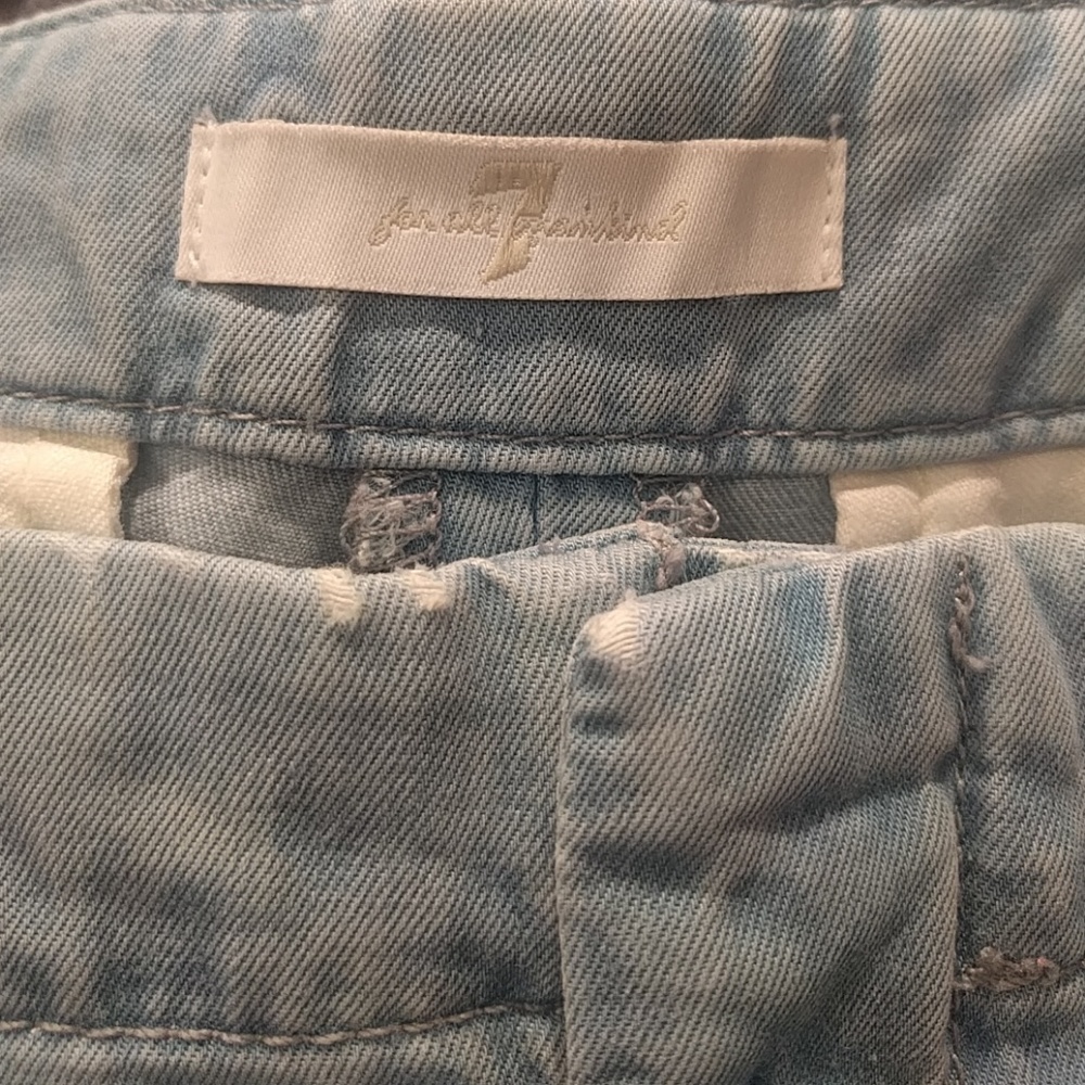 ⭐️LAST CHANCE⭐️ 7 For All Mankind denim shorts - Picture 5 of 5
