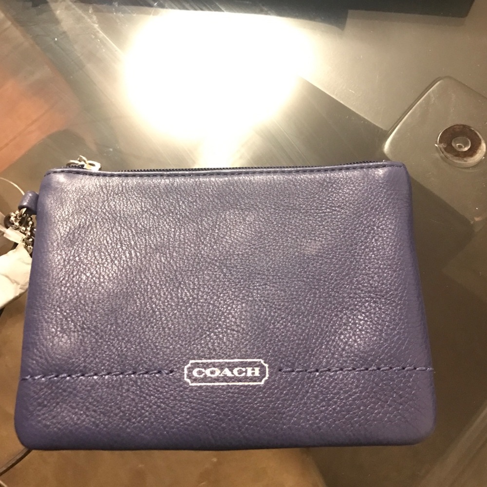 Coach wristlet ; navy blue