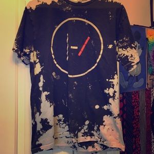 XL Acid wash twenty one pilots tee |-/