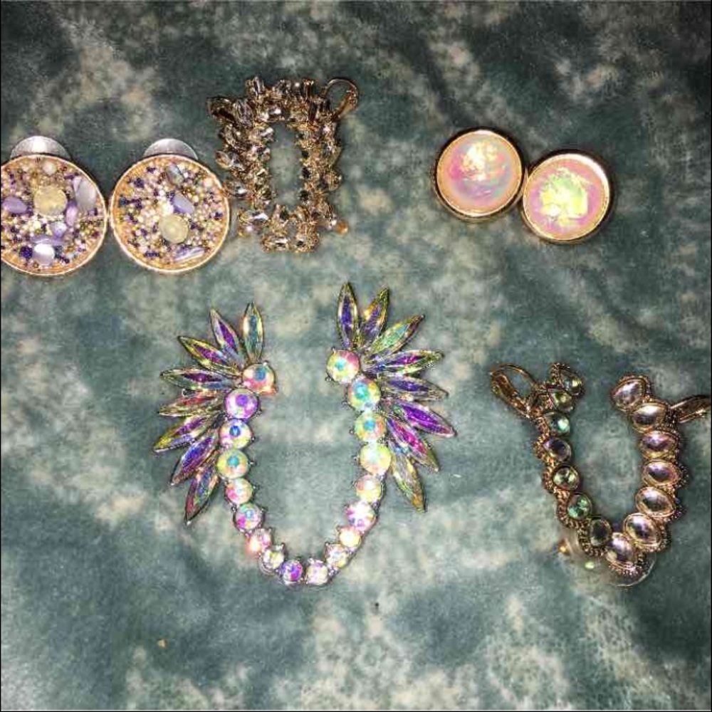 Earrings - Picture 2 of 3