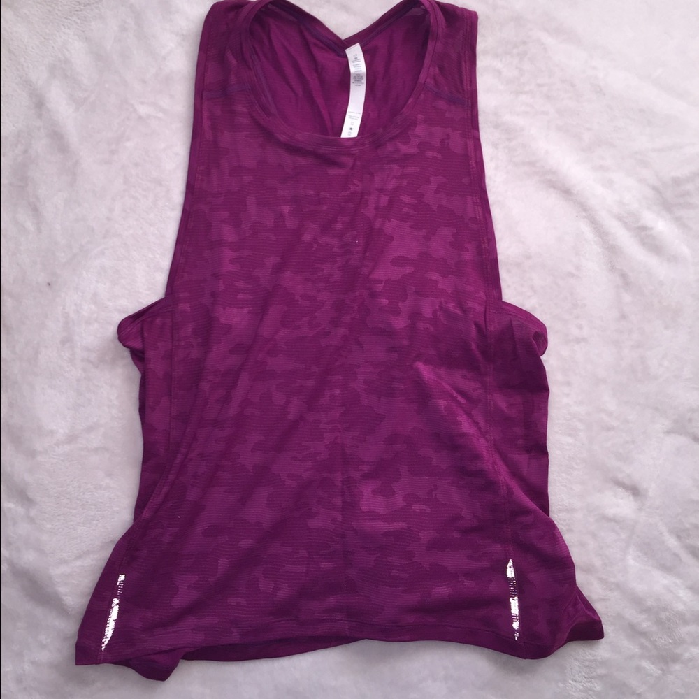 Lululemon top