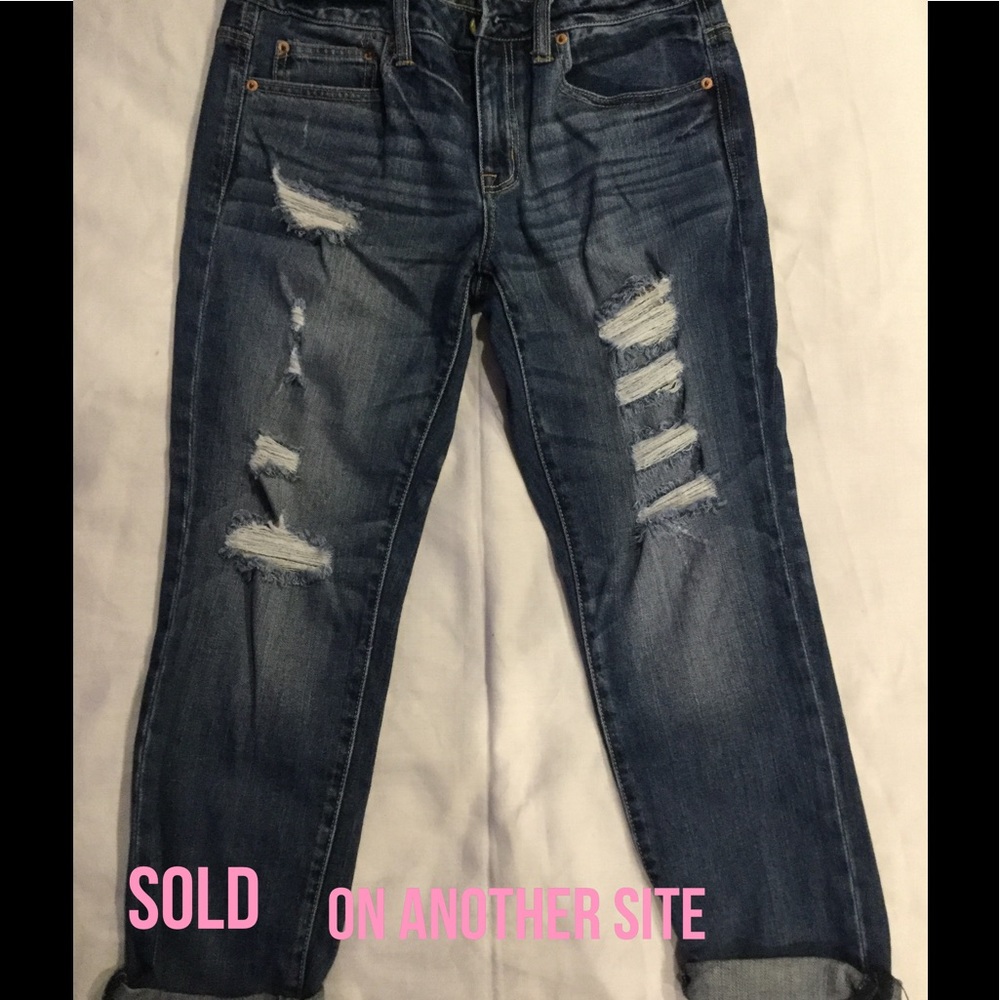 American Eagle Women's Distressed Jeans