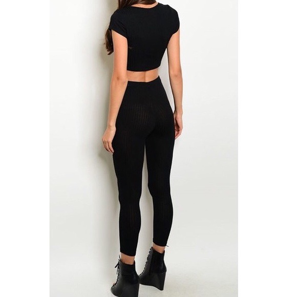 🆕Black Ribbed Two Piece Set - Picture 2 of 3