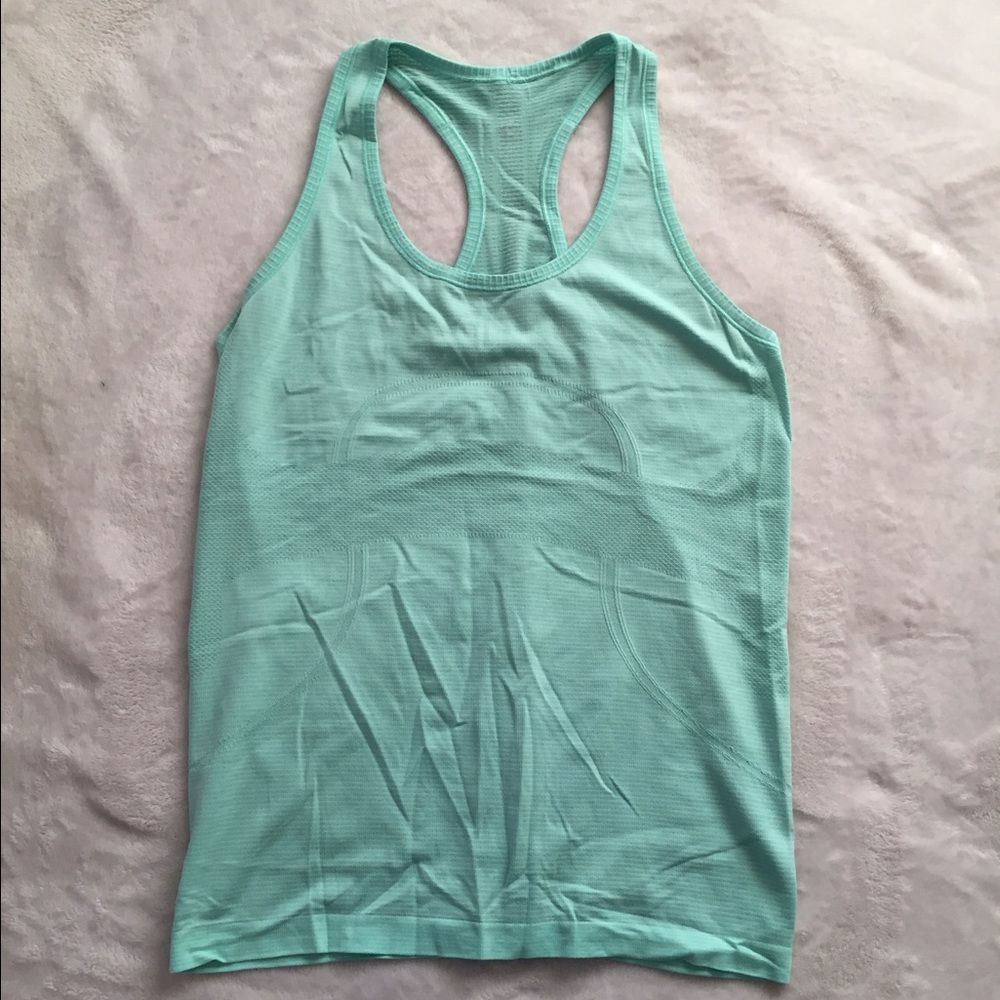 Lululemon razorback