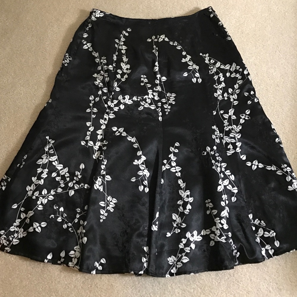 Chico's Black & White Sequined Skirt sz 1 or 8/10