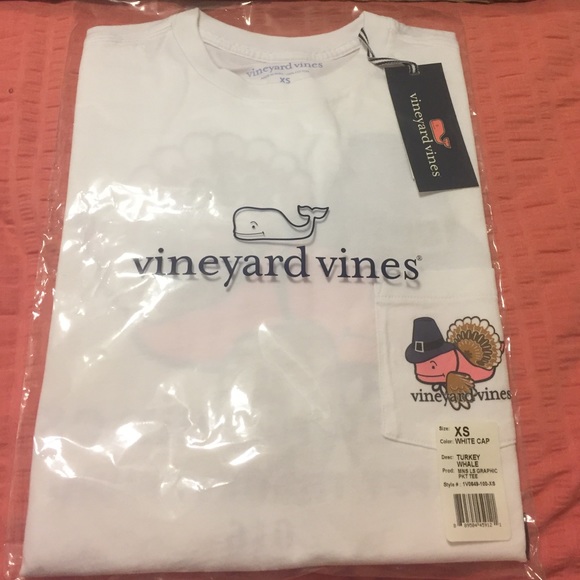 BRAND NEW Vineyard Vines Thanksgiving Tee - Picture 3 of 4