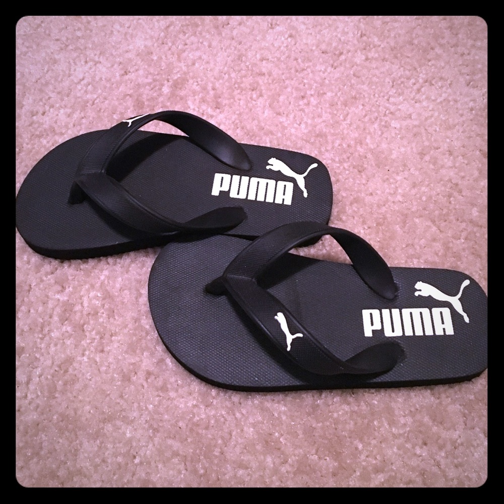 Boys Puma Sandals Size 11-12